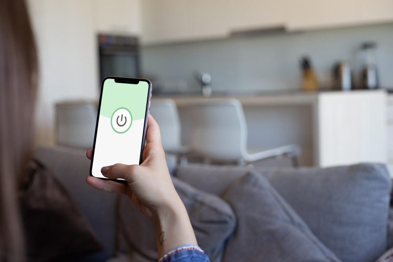 Home Visualisatie van slimme netwerken met kunstmatige intelligentie die connectiviteit optimaliseert en beveiligt